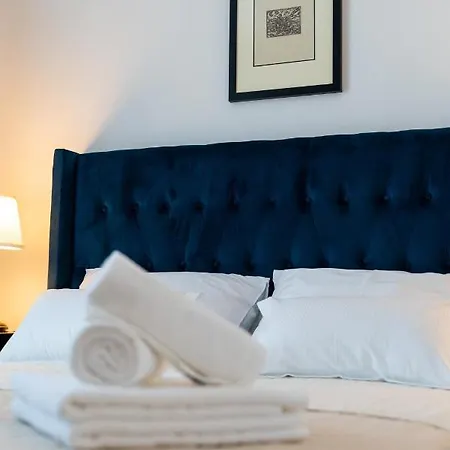 Art Апартаменты *