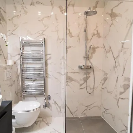 Art Apartament *